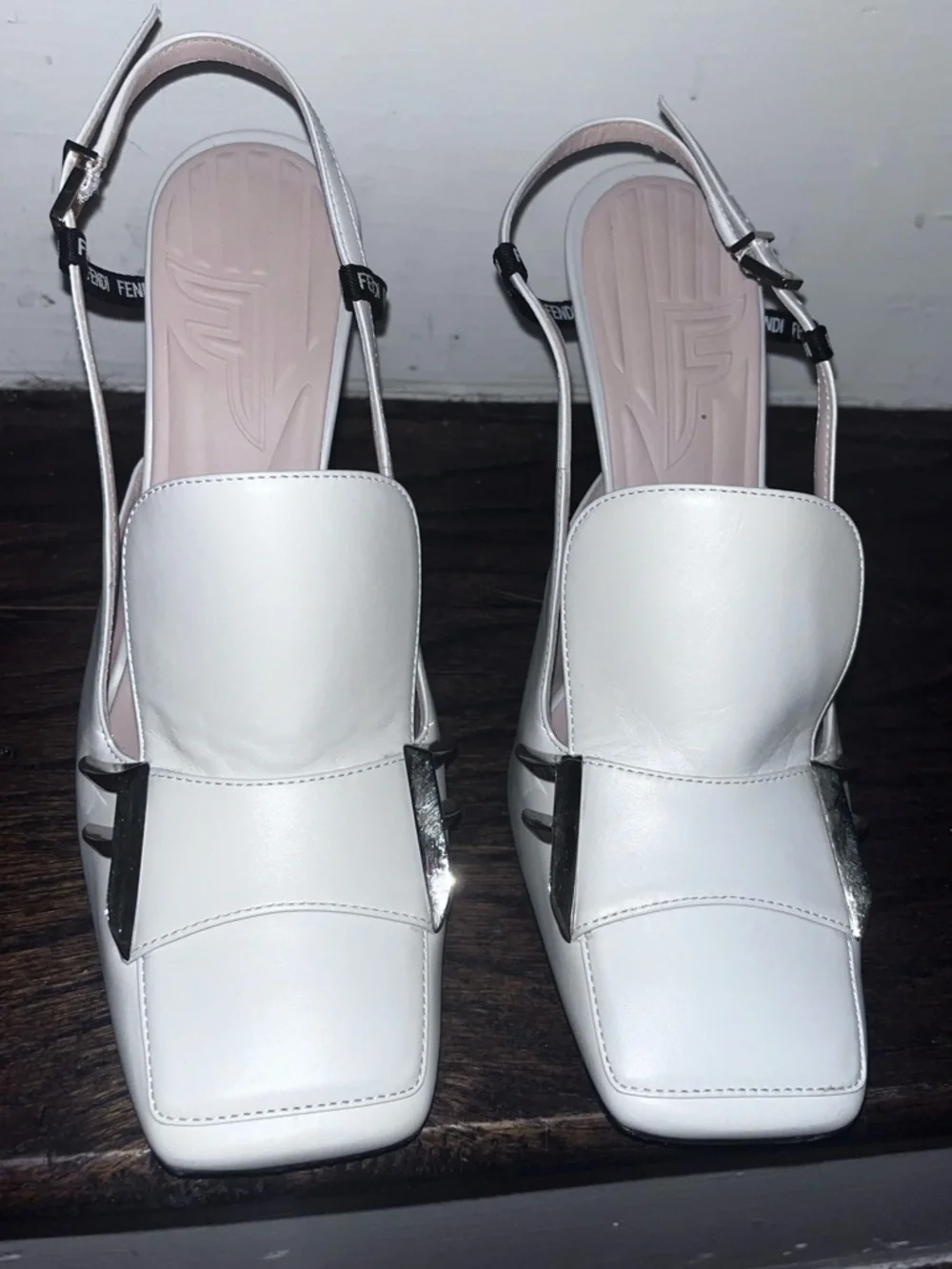 Fendi White Leather Pointed Slingback Heels with Logo Strap